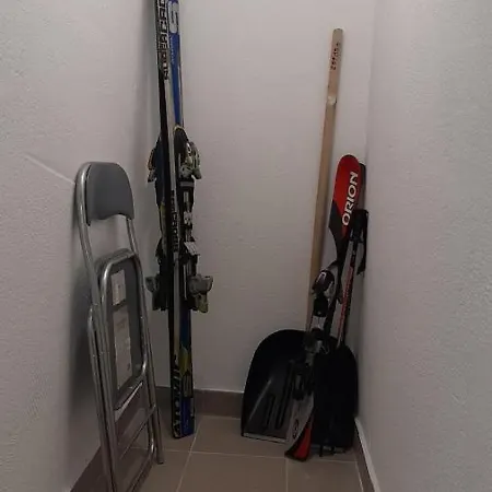 A408 Olimpiska Kuca *